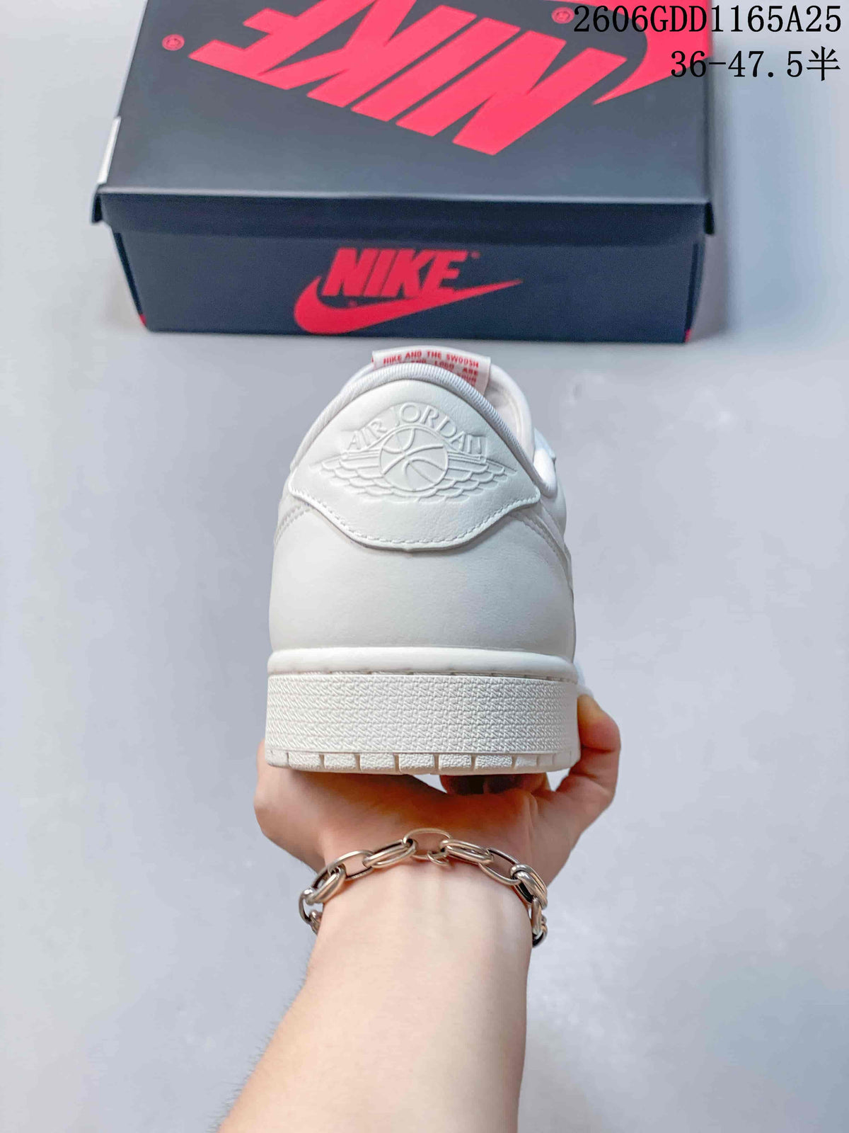 Jordan Air Jordan 1 Low White Sneakers