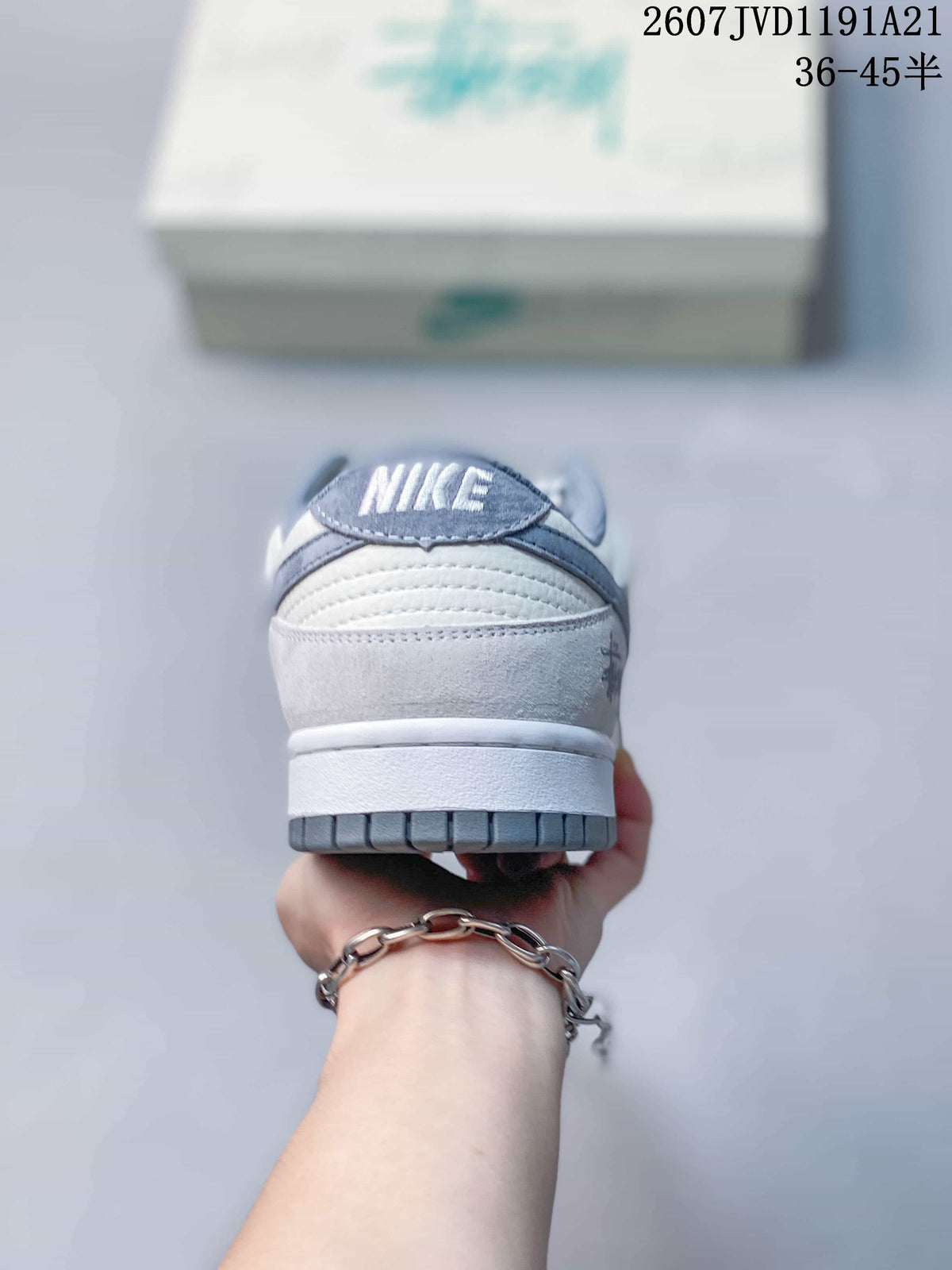 Nike SB Dunk Low x Stussy White Black Sneakers