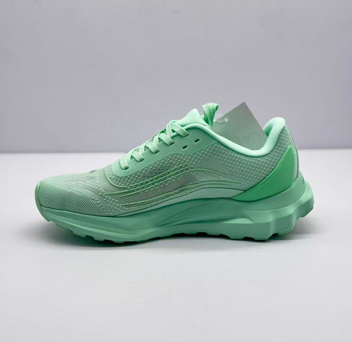Alo Runner Sneakers Light Green