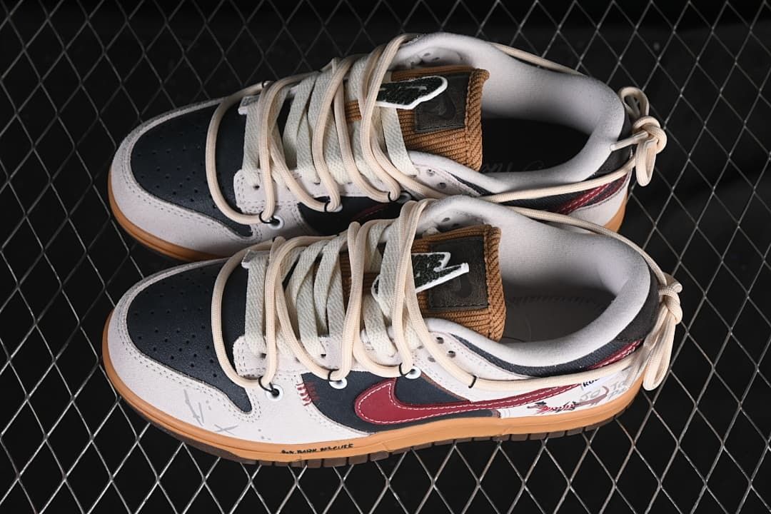 Nike SB Dunk Low Strap Sneakers HQ3459-212