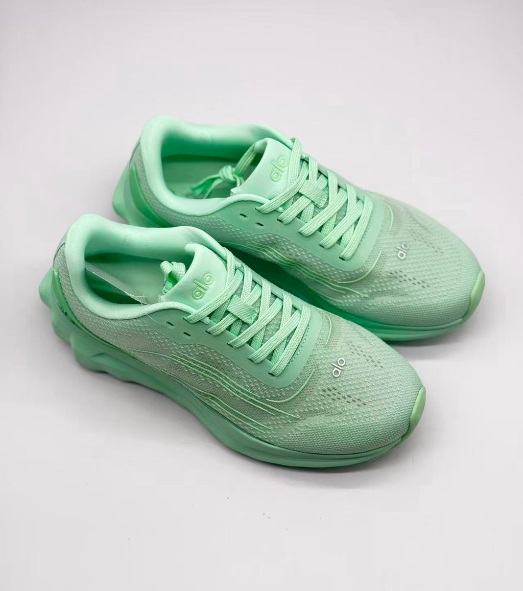 Alo Runner Sneakers Light Green