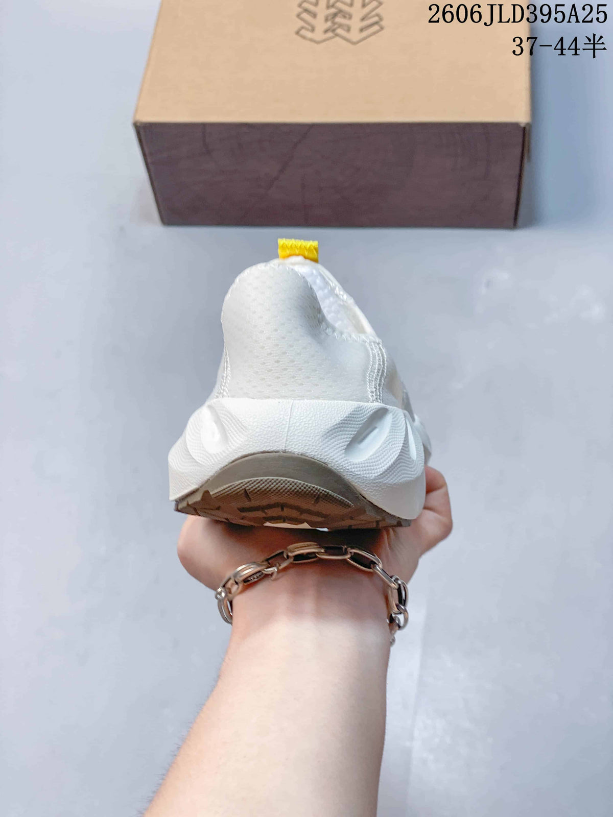 KOLON SPORT Galah 2 Slip-On Water Shoes, White