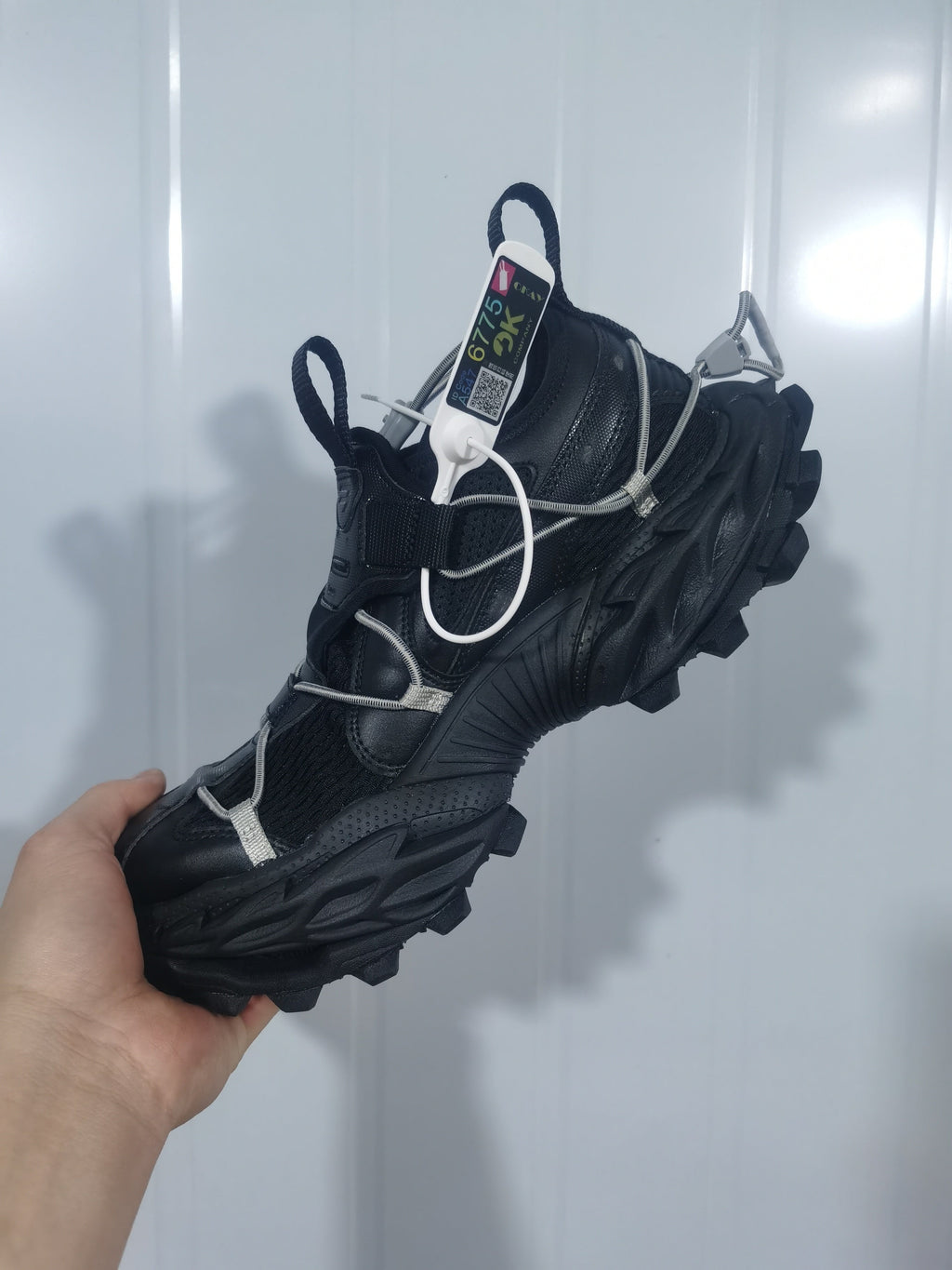Nike 1000 Black Mesh Sneakers