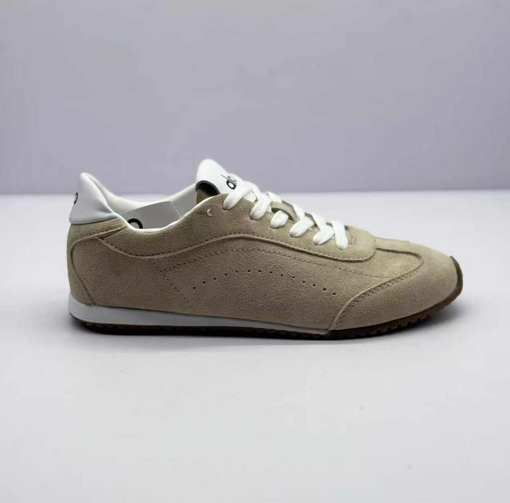Alo Beige Low-Top Lace-Up Sneakers