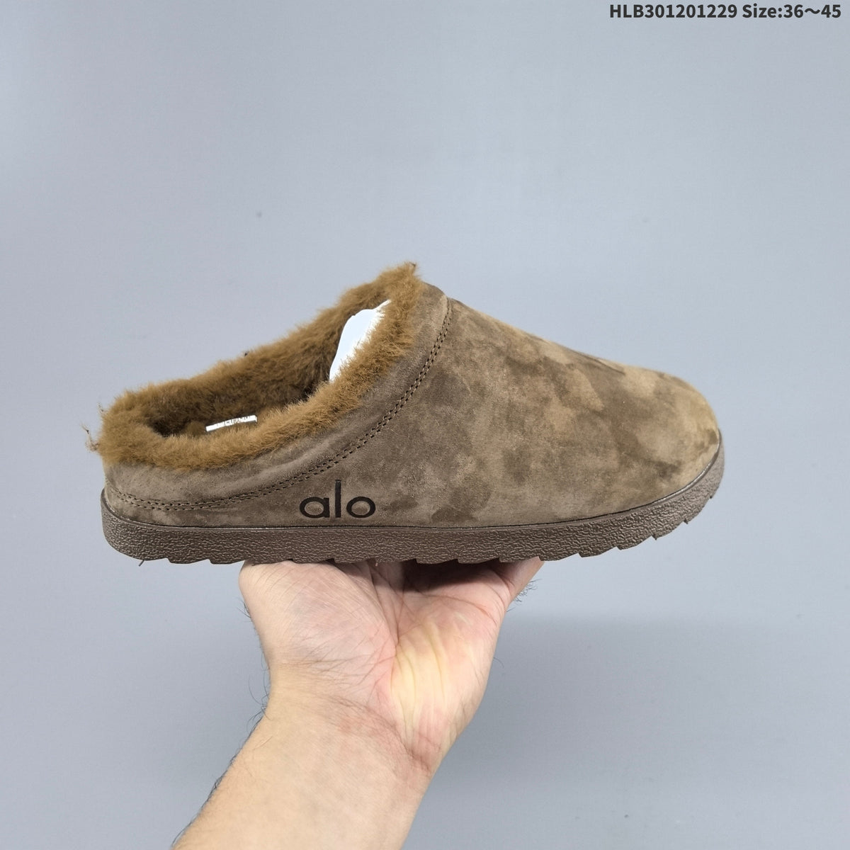Alo Yoga Recovery Slipper Closed-Toe Slippers