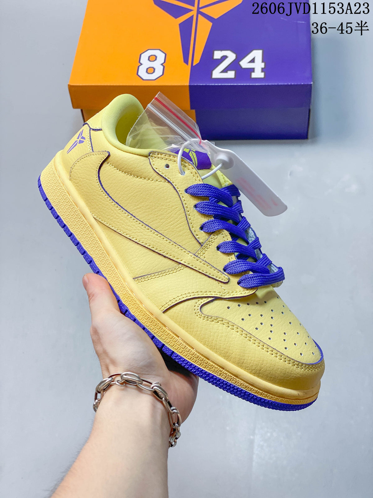 Nike Low-Top Sneakers in Yellow and Purple