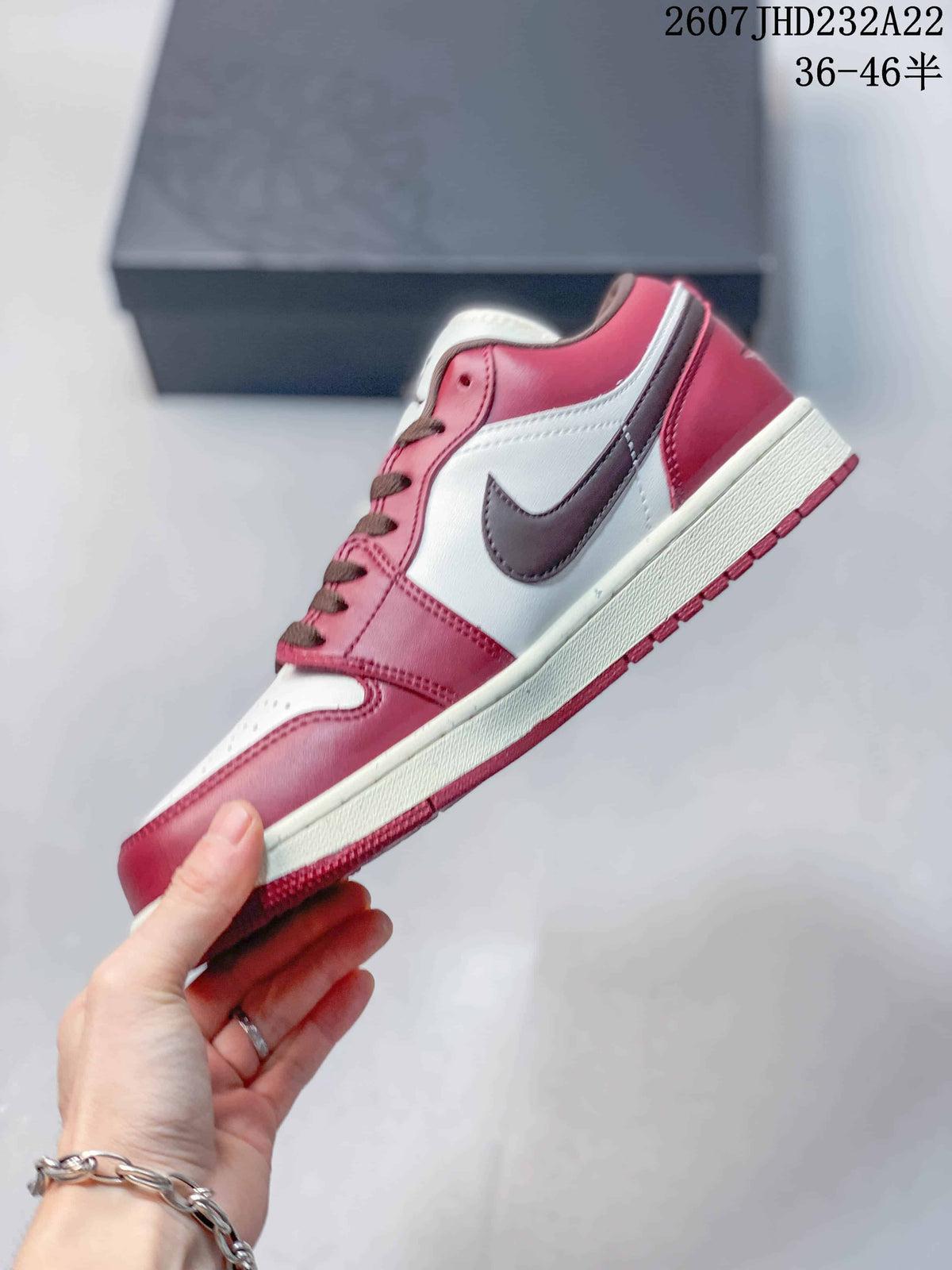 Nike Air Jordan 1 Low Red White Sneakers IX5004-121