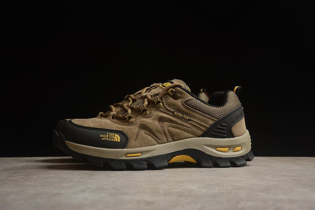 The North Face Cedar Mesa 816B Hiking Shoes, Sand