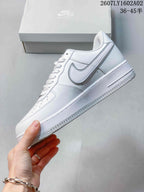 Nike Air Force 1 '07 Low White Sneakers