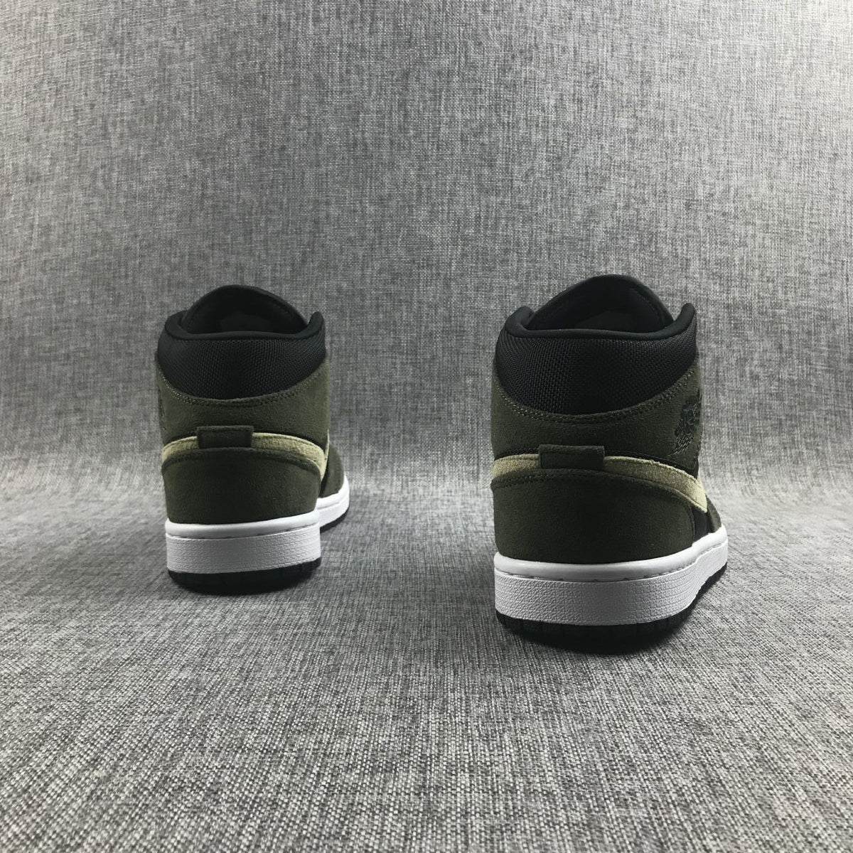 Air Jordan 1 Mid Sneakers Olive Green BQ6472-030