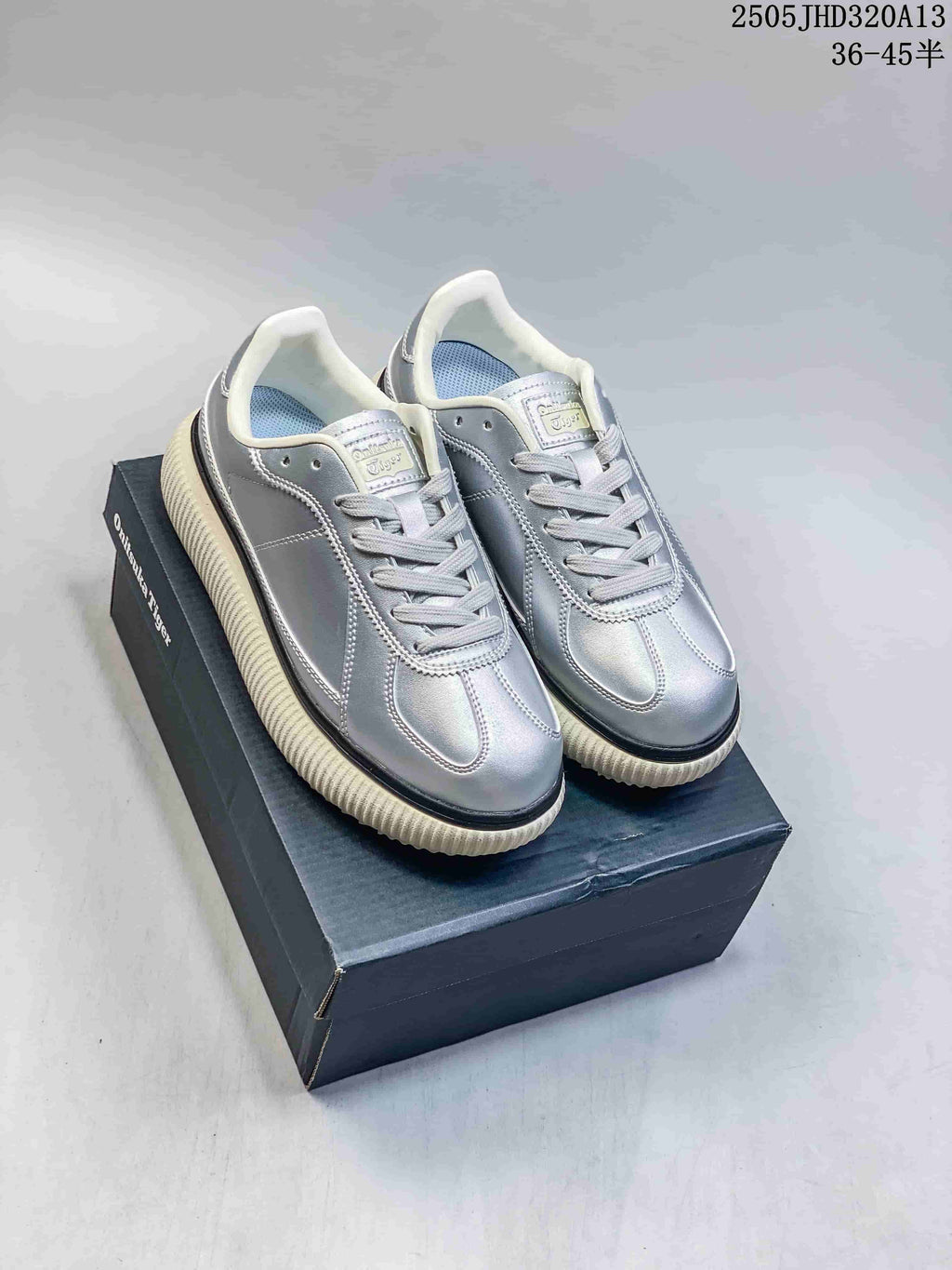 Onitsuka Tiger Delecity Silver Low-Top Sneakers 1183B874-020