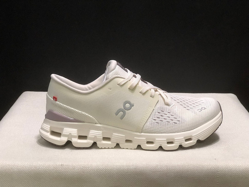 On Cloud X 4 Ivory Running Sneakers