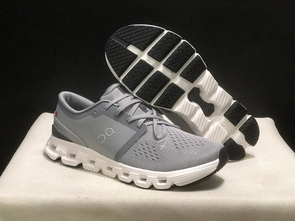 On Cloud X 4 Sneakers in Alloy and Ivory
