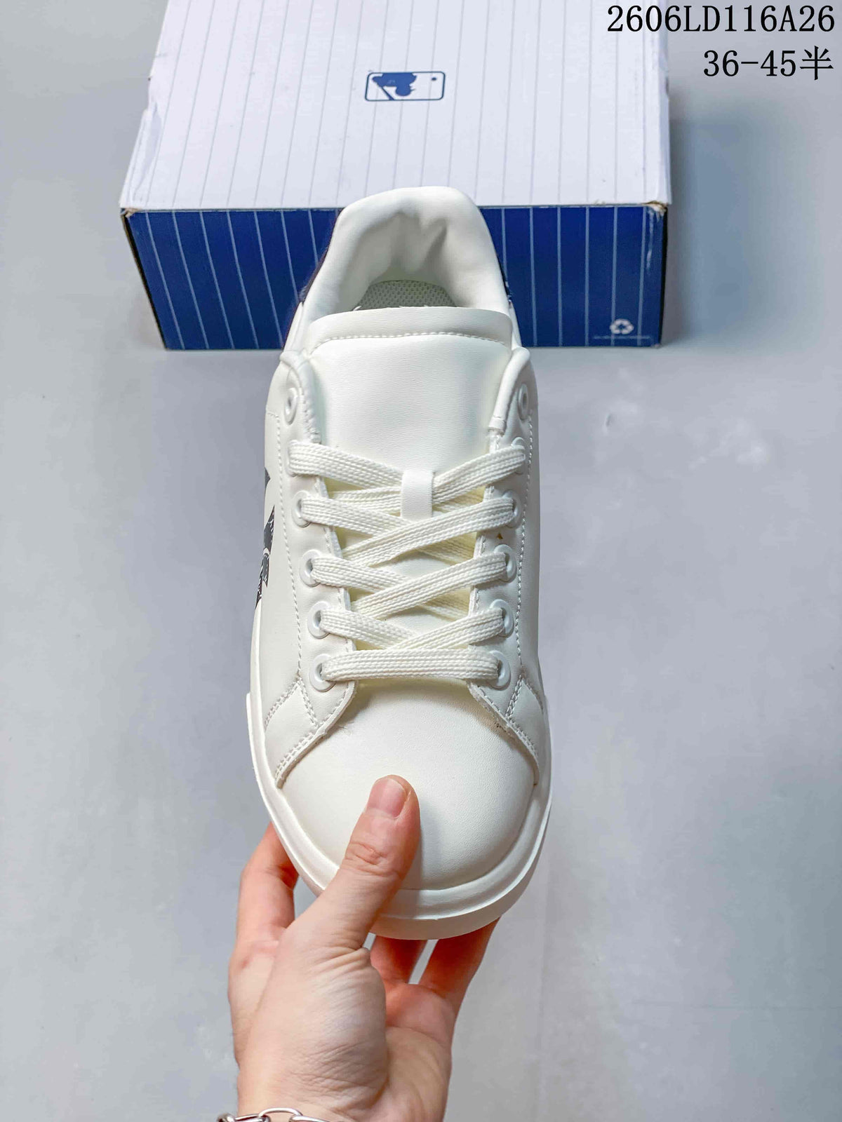 MLB Chunky Classic White Low-Top Sneakers 3ASXAM82N