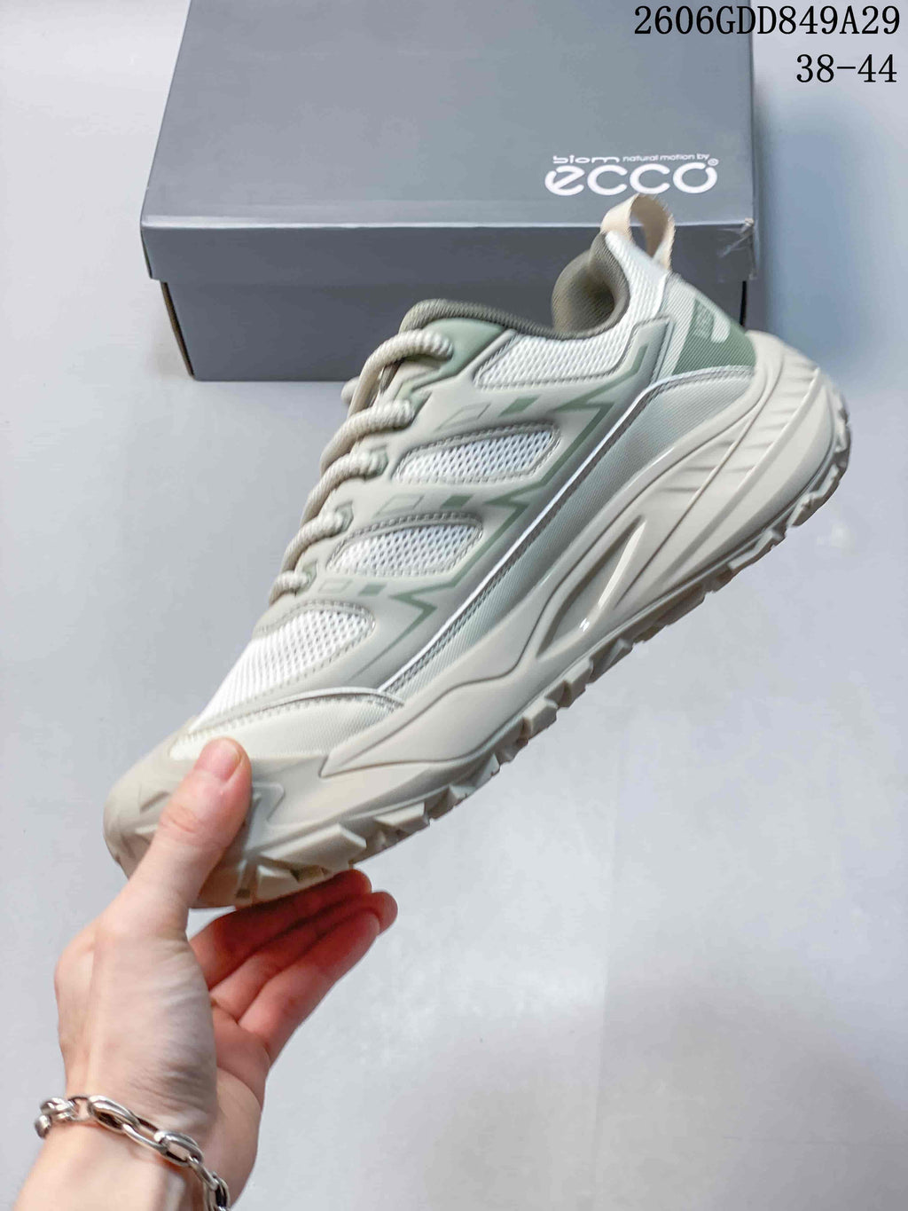 ECCO Men's Mesh Trail Sneakers, Light Gray, 2606GDD849A29