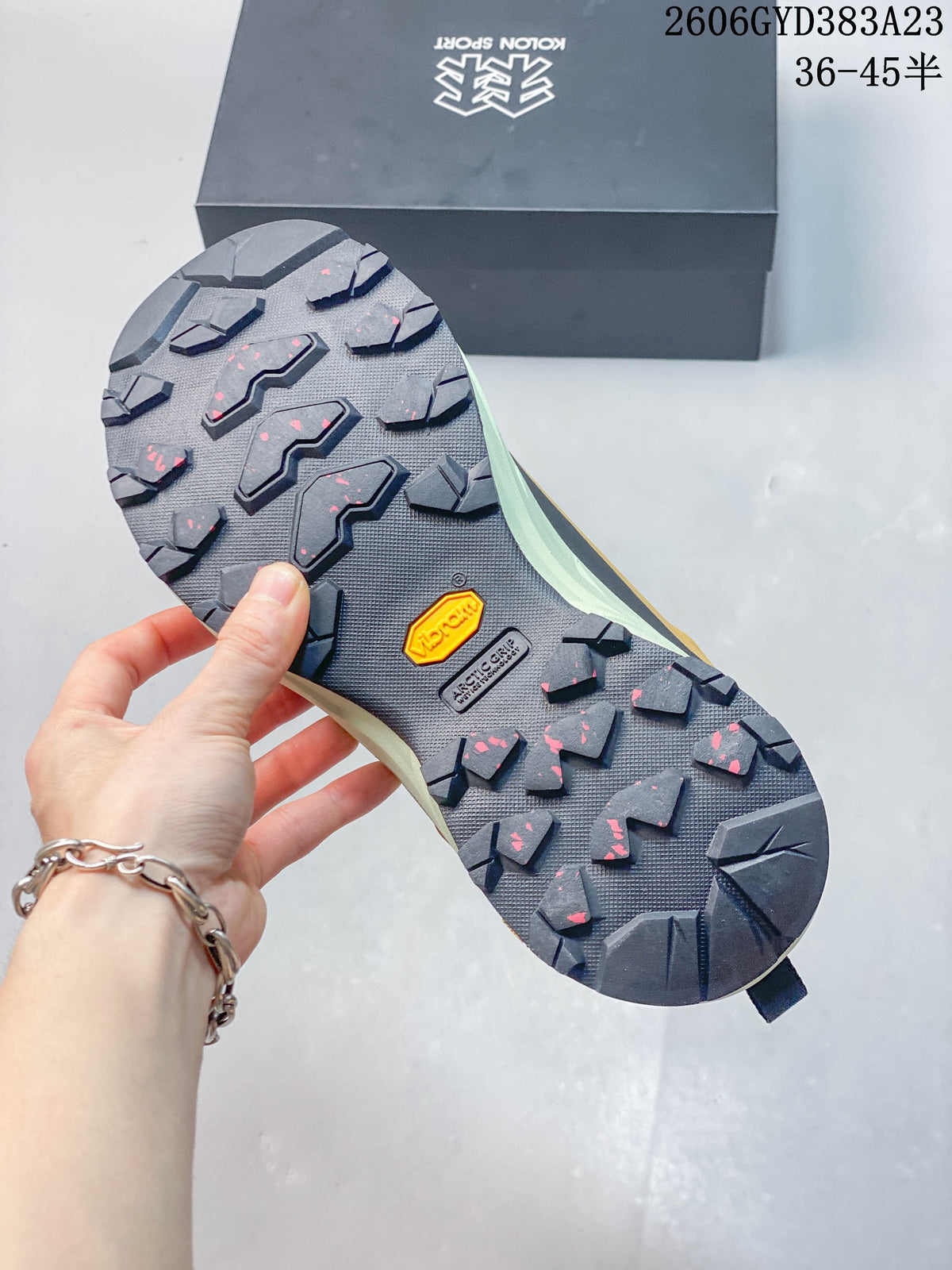 Kolon Sport MA Approach Venti Mega Low-Top Hiking Shoes