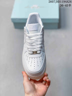 Nike Air Force 1 '07 Low White Sneakers IB68