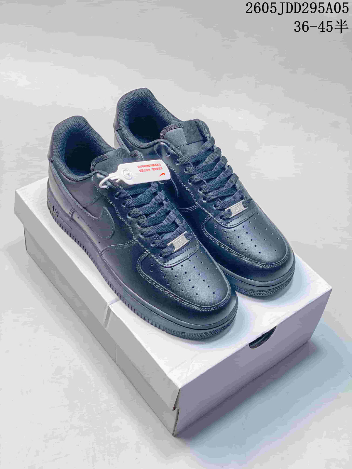 Nike Air Force 1 '07 LV8 Low Sneakers Black IR5599-00