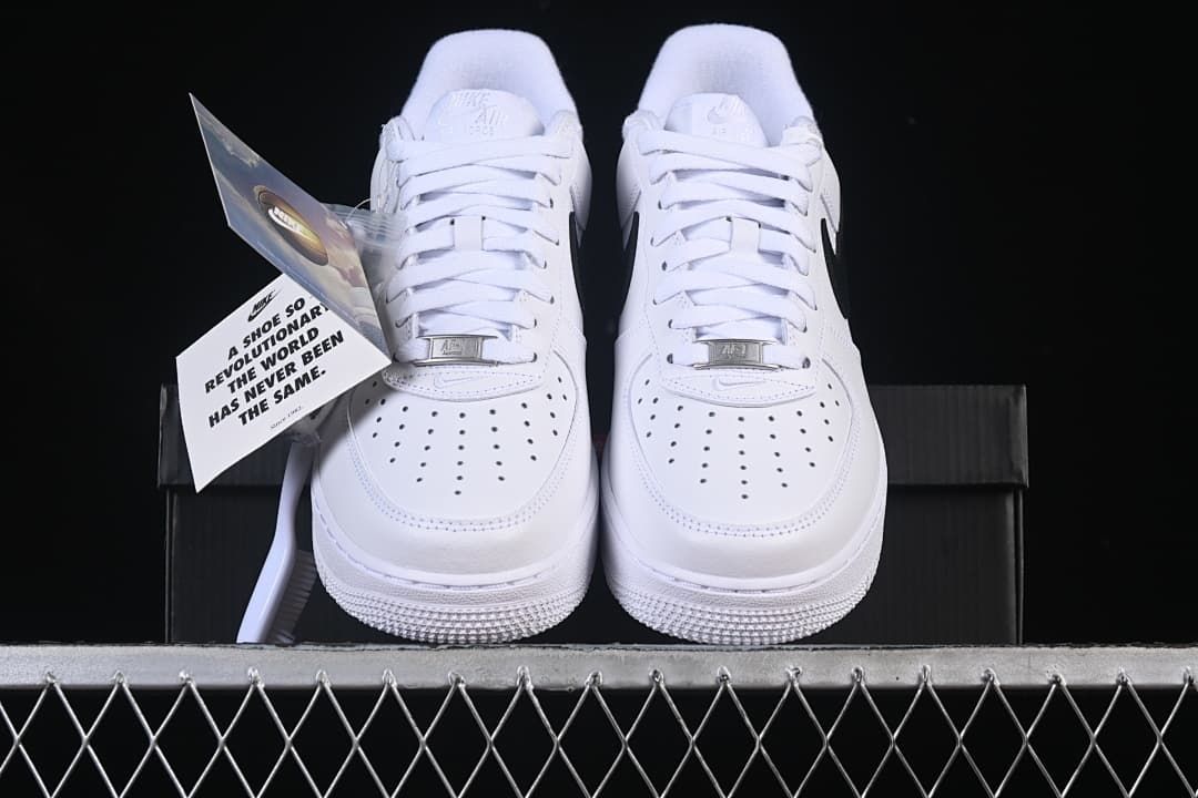 Nike Air Force 1 Low SP Supreme White Black CU9225-102