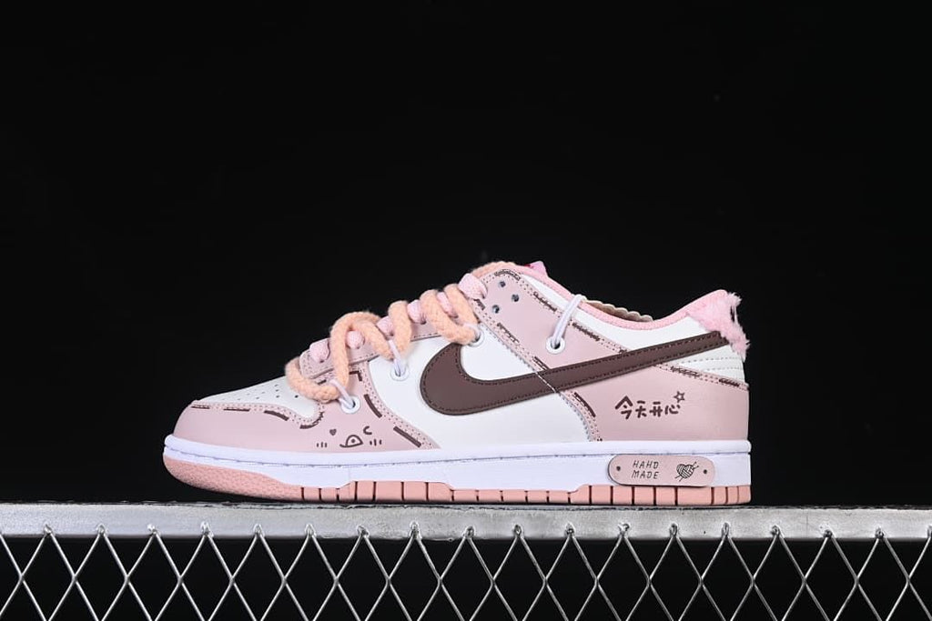 Nike Dunk Low GS DO6485-600 Pink Valentine's Day Sneakers