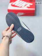 Nike Classic Cortez Sneakers White Navy IR1