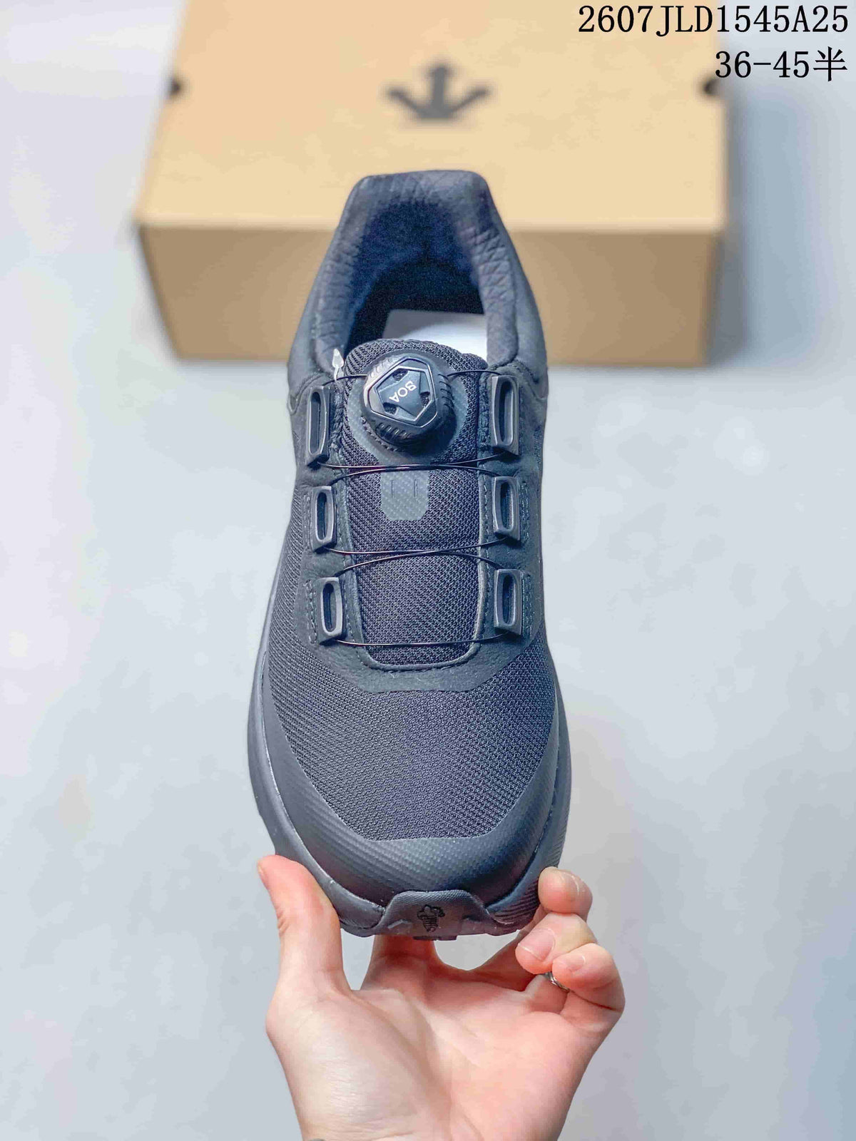 DESCENTE SHIELD Mantrix Black Mesh Running Sneakers
