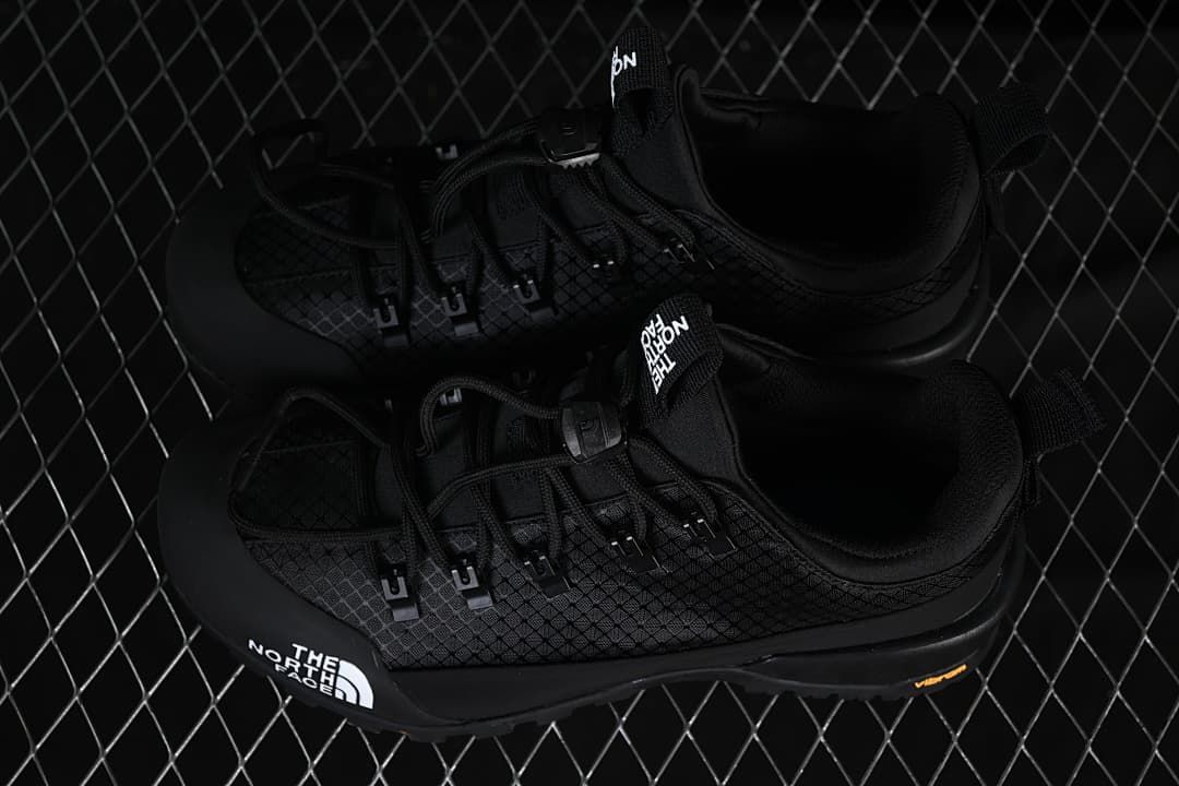 The North Face Glenclyffe Low Black Hiking Shoes NFA817B8OR-080