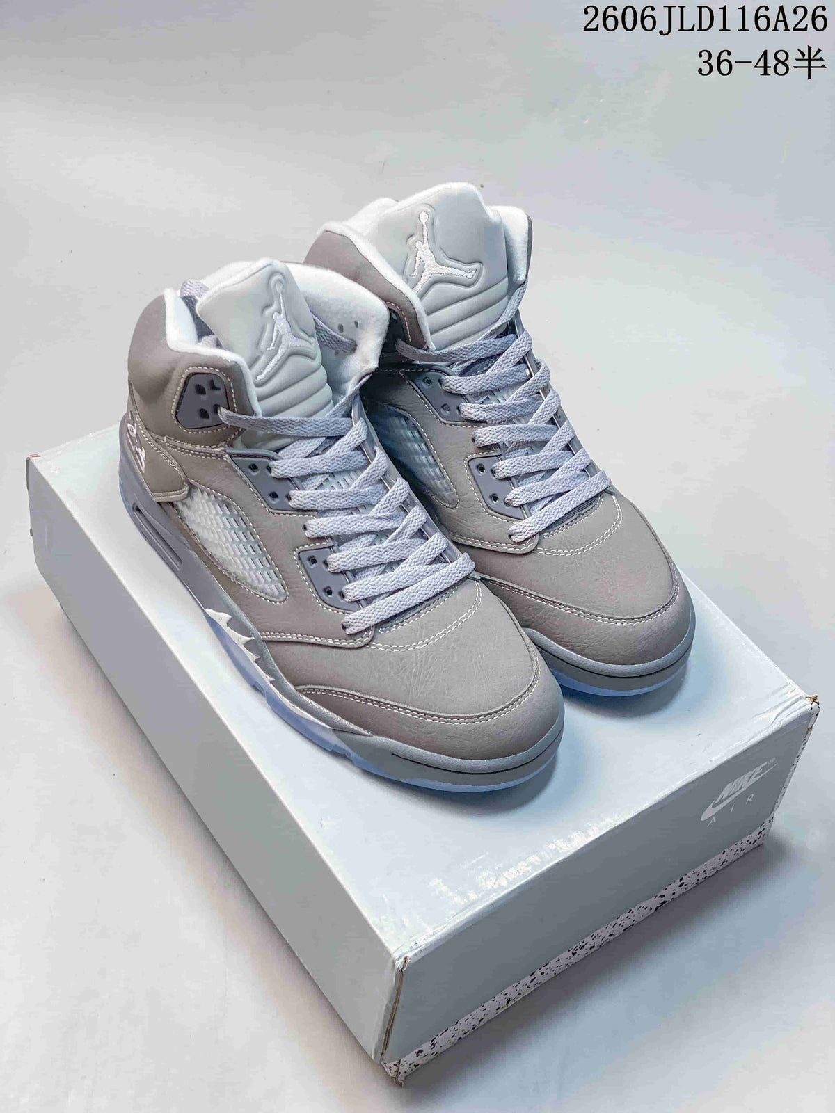 Jordan Air Jordan 5 Retro High Top Sneakers