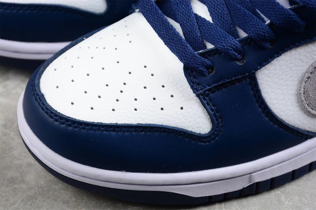 Nike SB Dunk Low FD9749-400 Midnight Blue Sneakers