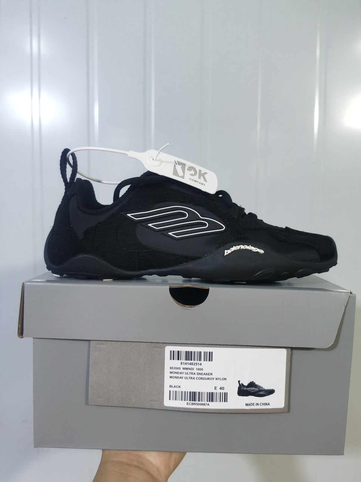 Monday Ultra Sneaker Black Corduroy Nylon