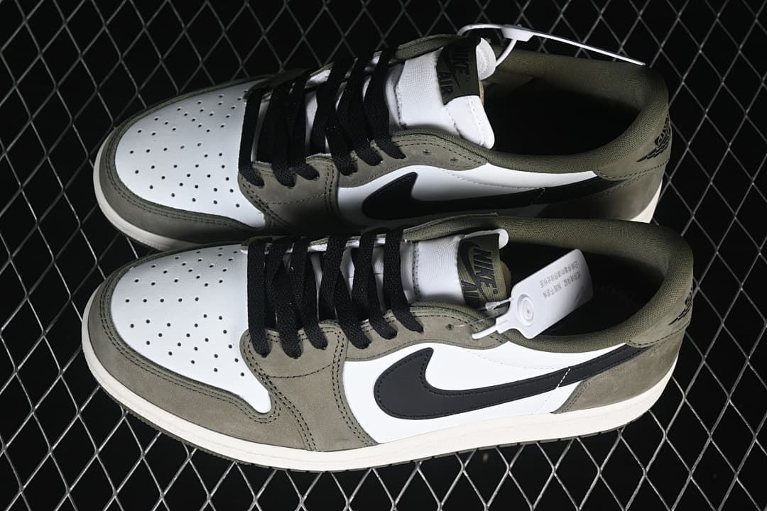 Travis Scott x Air Jordan 1 Low OG Olive White Sneakers HQ6998-200