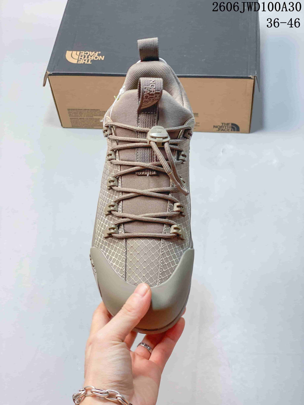 The North Face Glenclyffe Low-Top Hiking Shoes, Taupe