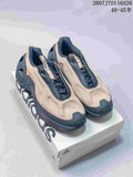 adidas OZWEEGO Wonder Runner Sneakers Beige Navy