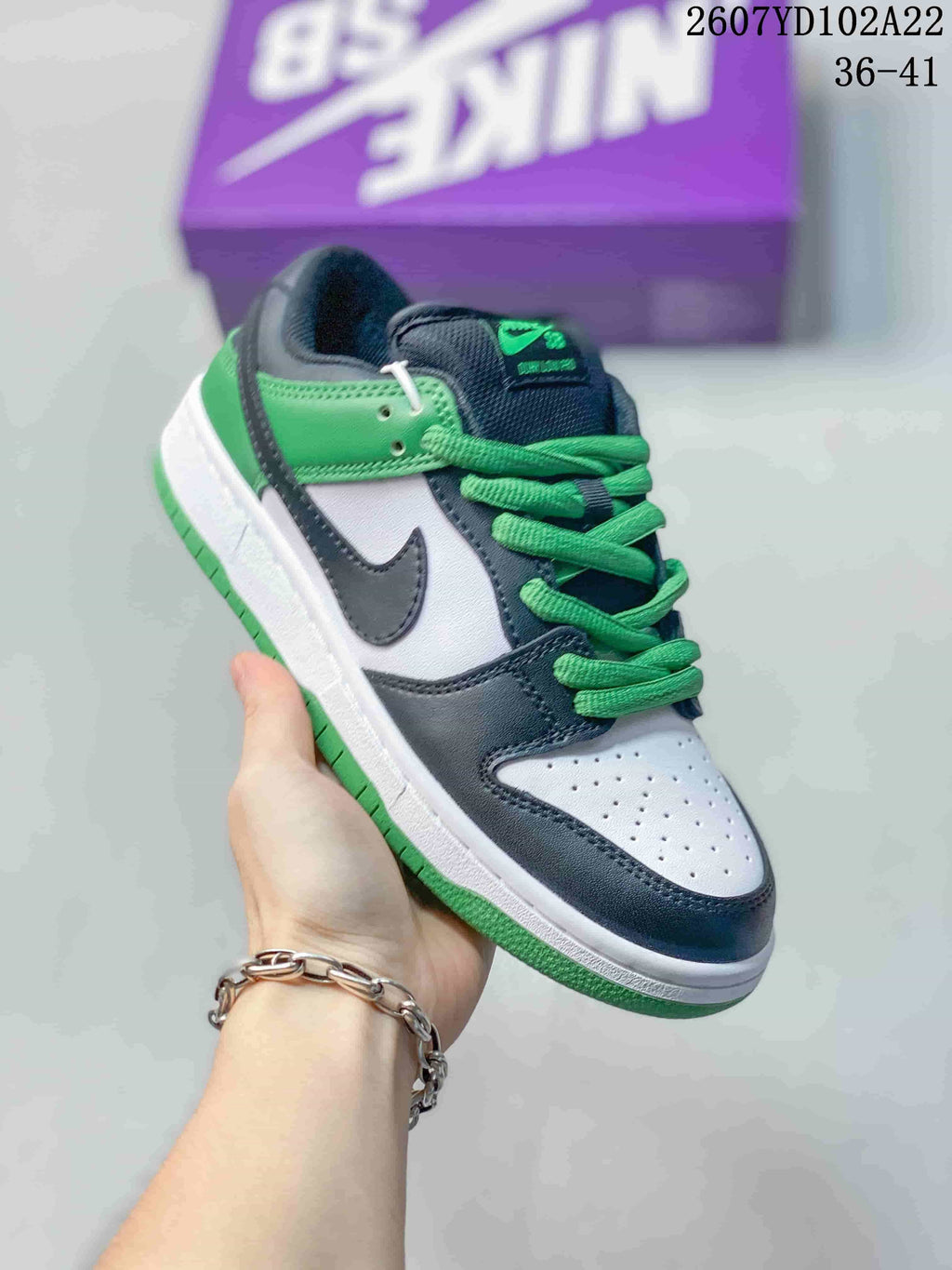 Nike SB Dunk Low Pro Sneakers Black White Green 2607YD102A22