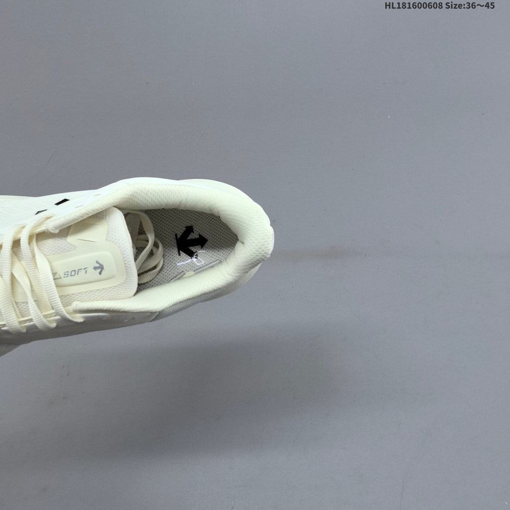 DESCENTE RUN STEP Low-Top Running Shoes in White