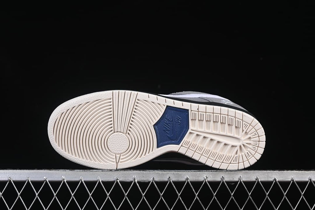 Nike SB Dunk Low Canvas-Panel Sneakers DX6775-400