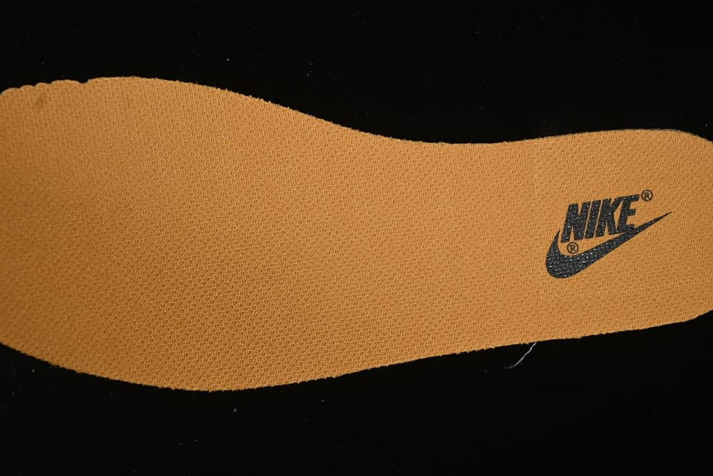 Nike SB Dunk Low Retro SE Wheat Sneakers HQ1932-700