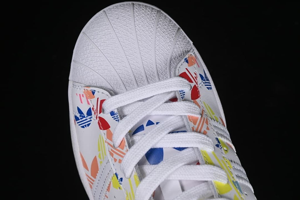 adidas Superstar H00183 Multicolor Shell-Toe Sneakers