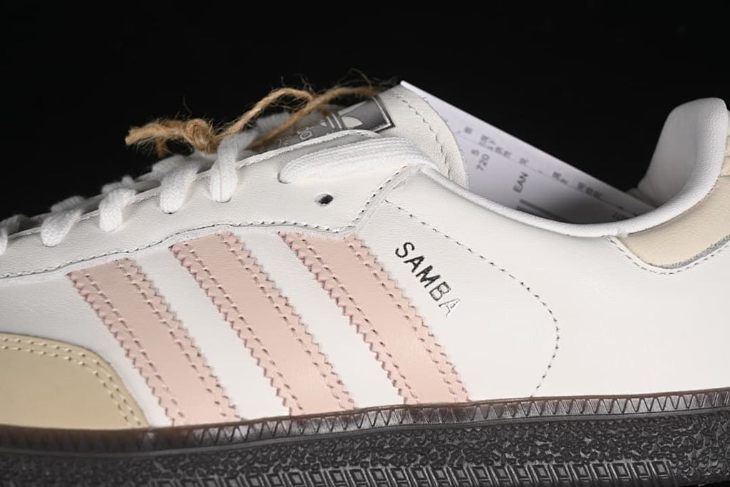 adidas Samba OG Vegan IH2751 Sneakers in White and Pink