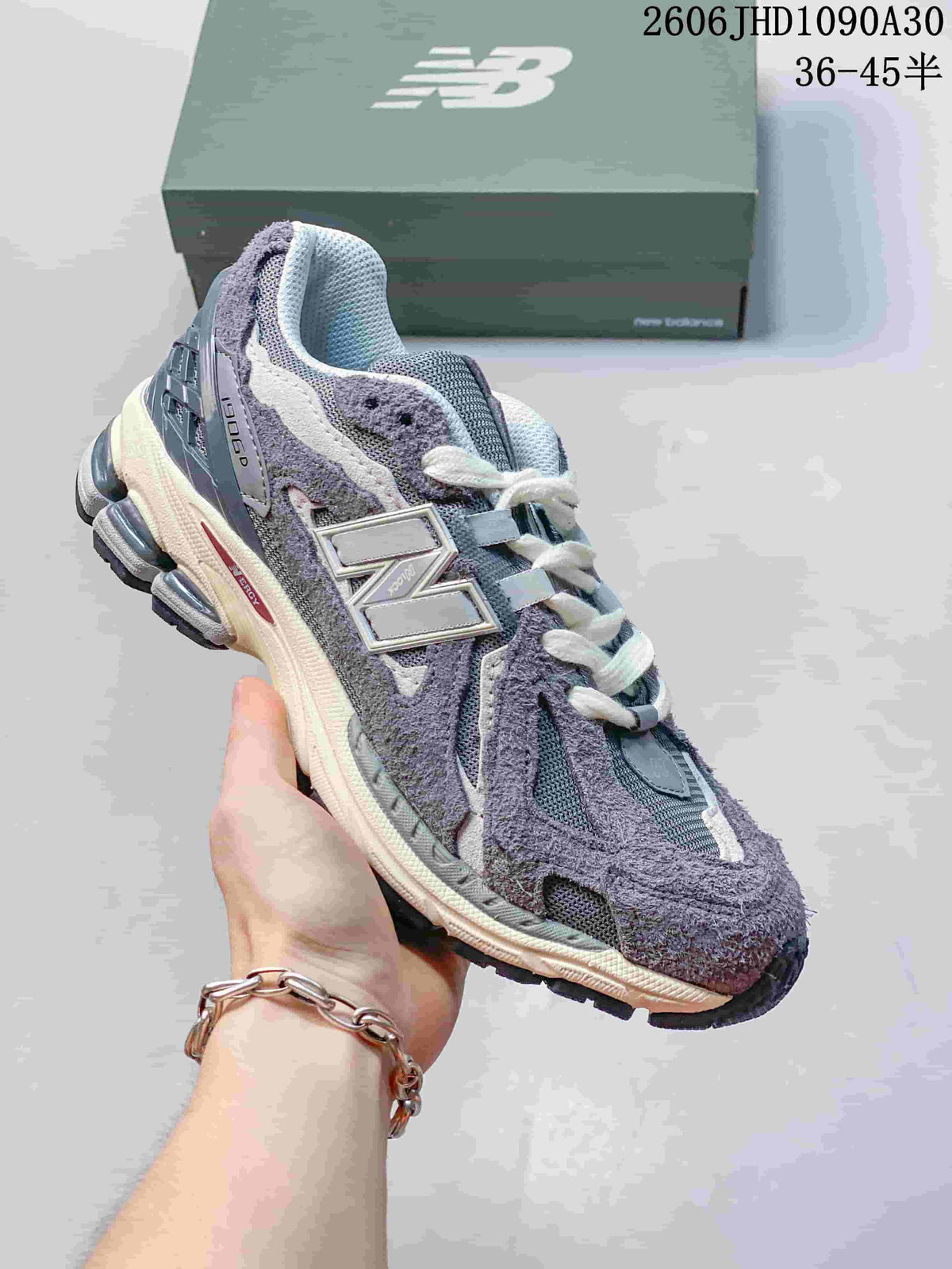 New Balance M1906R Lifestyle Sneakers