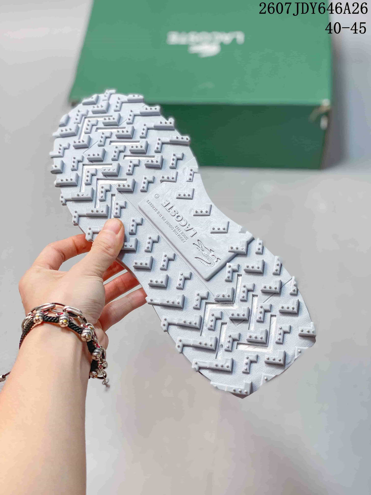 Lacoste Low-Top Sneakers White and Gray JDY646A26