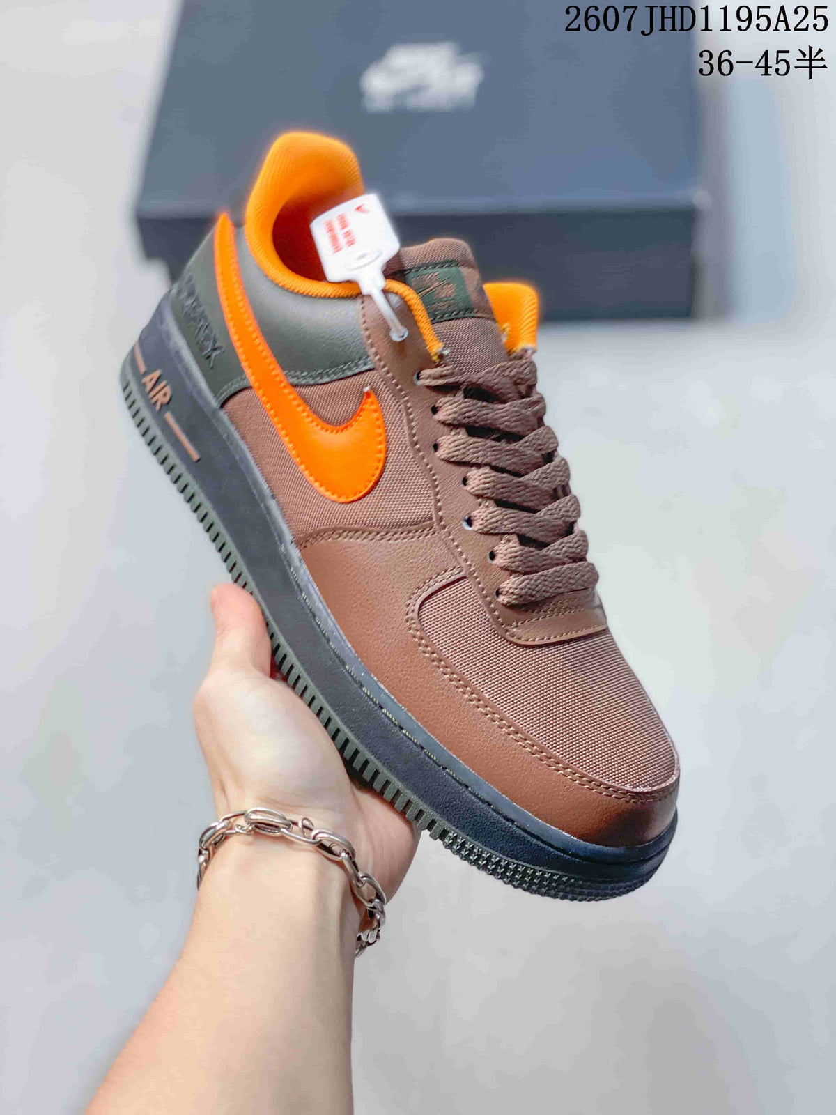 Nike Air Force 1 '07 Low Sneakers Brown Orange
