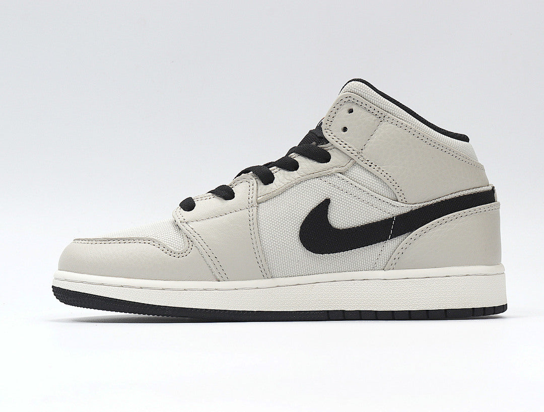 Jordan 1 Retro High OG Sneakers in Light Smoke Grey and Black