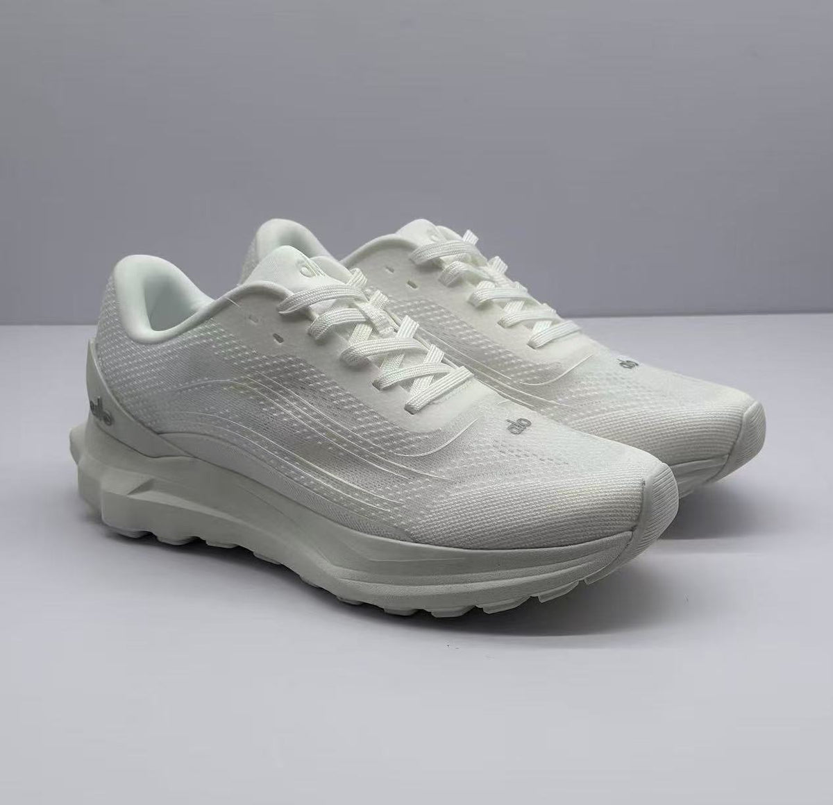 Alo White Low-Top Sneakers