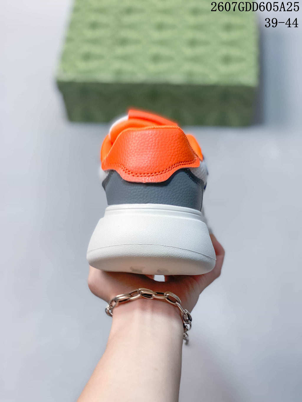 Gucci Senma Color-Block Low-Top Sneakers 722050QEE