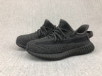 Yeezy 350 V2 Kids Sneakers in Black
