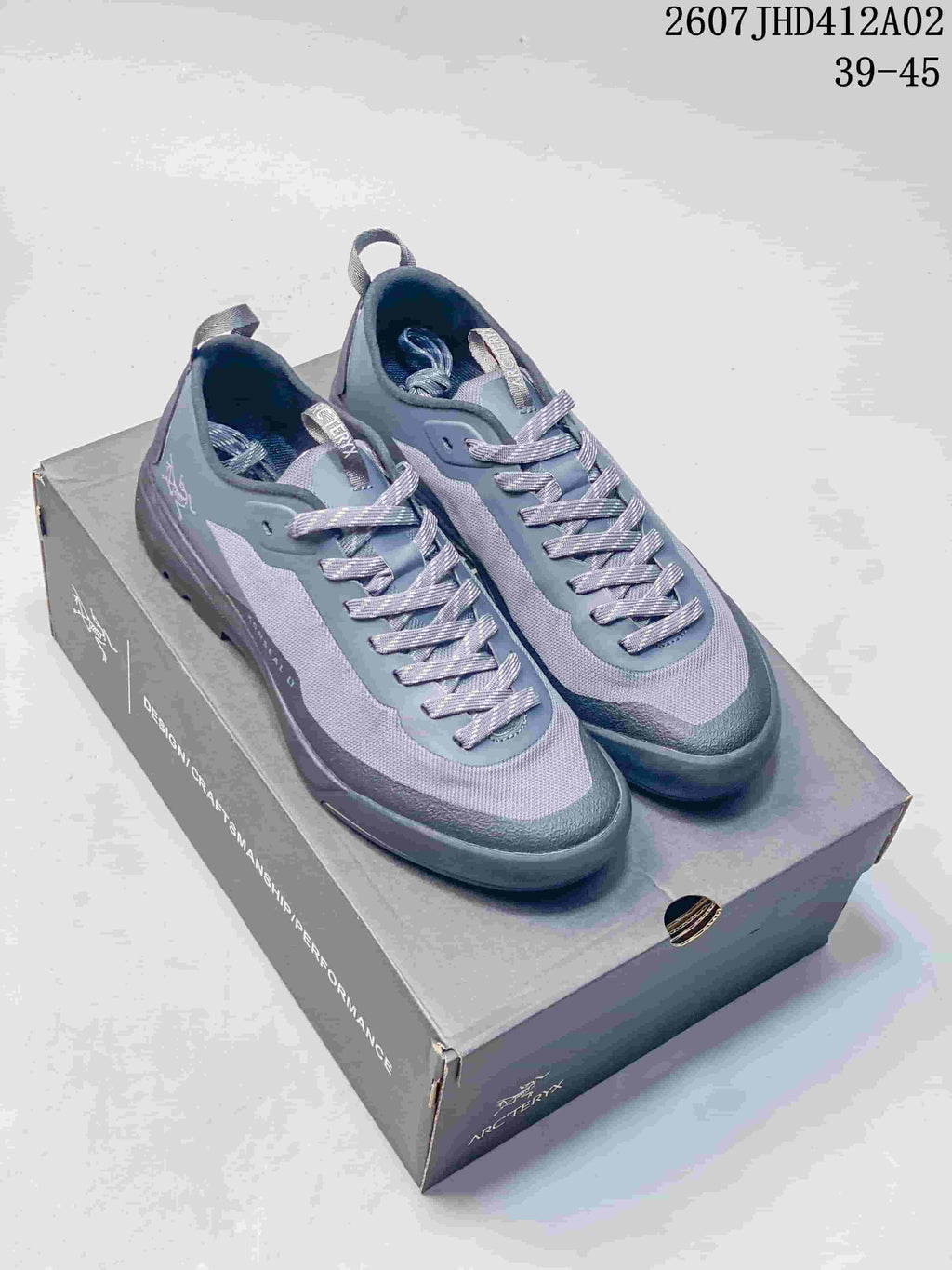 Arc'teryx Konseal LT W Women's Hiking Shoes Grey