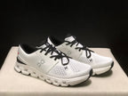 On Cloud X4 Sneakers Ivory Black