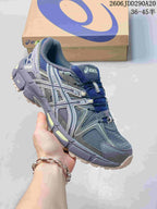ASICS Gel-Kahana 8 Trail Running Sneakers