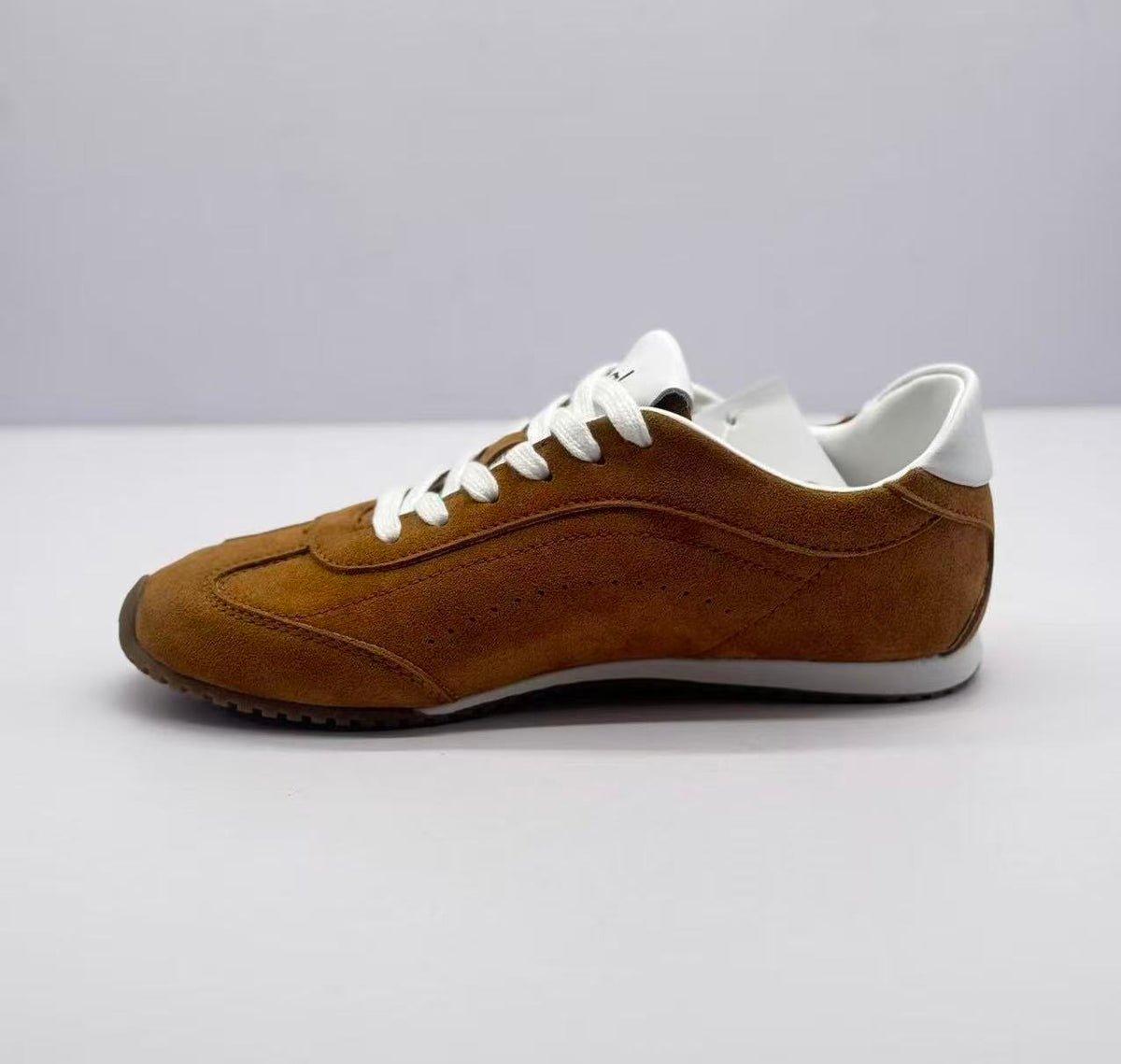 Alo Brown Low-Top Sneakers